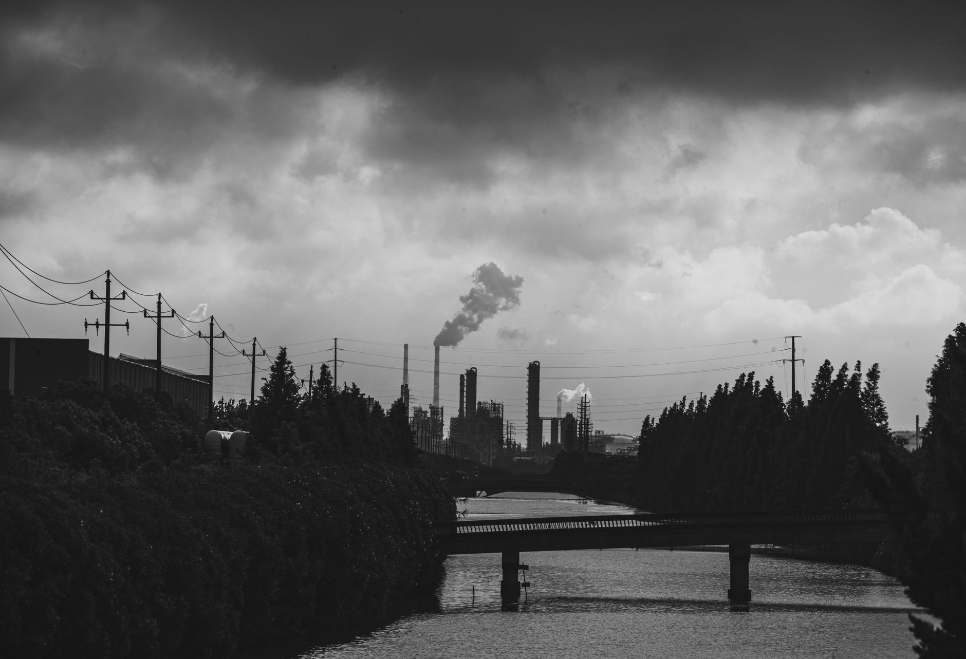 Daniel Dăianu avertizează: România riscă să piardă investiții din cauza pieței energetice dezorganizate