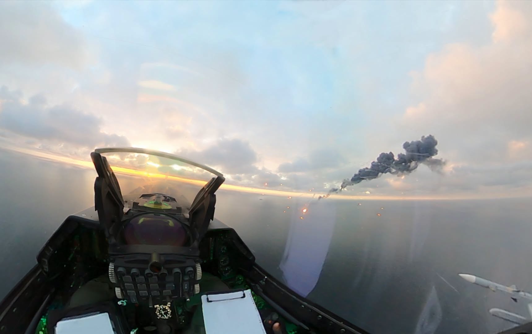 Imagini cu avioanele F-16 românești care au doborât două drone rusești deasupra Mării Negre