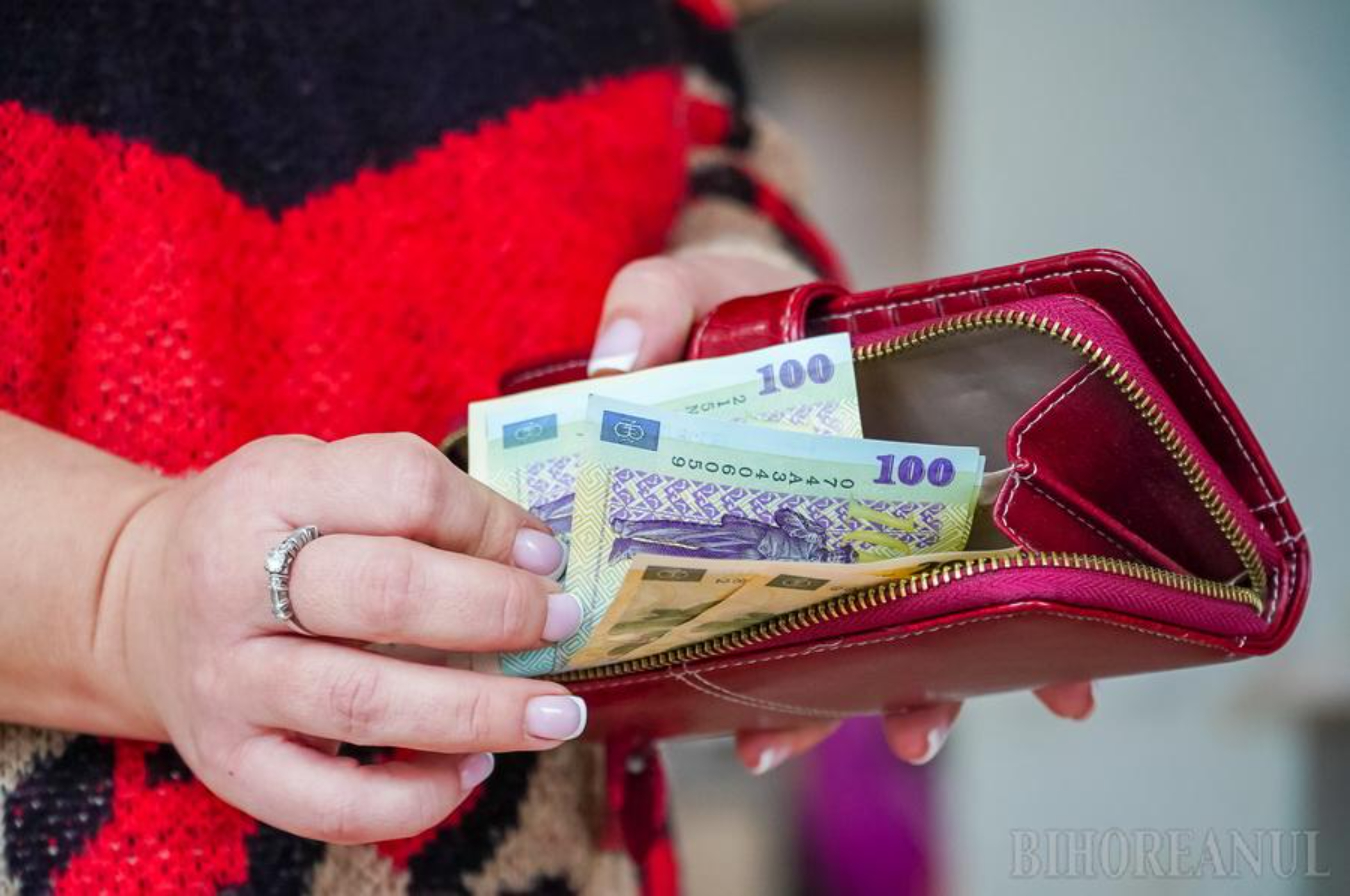 Posibilă majorare a pensiilor în ianuarie 2027. Câți bani ar putea primi în plus pensionarii români