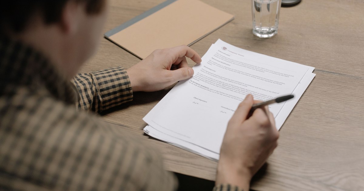 Un antreprenor român din Italia a oferit un contract pe termen nelimitat unei angajate însărcinate
