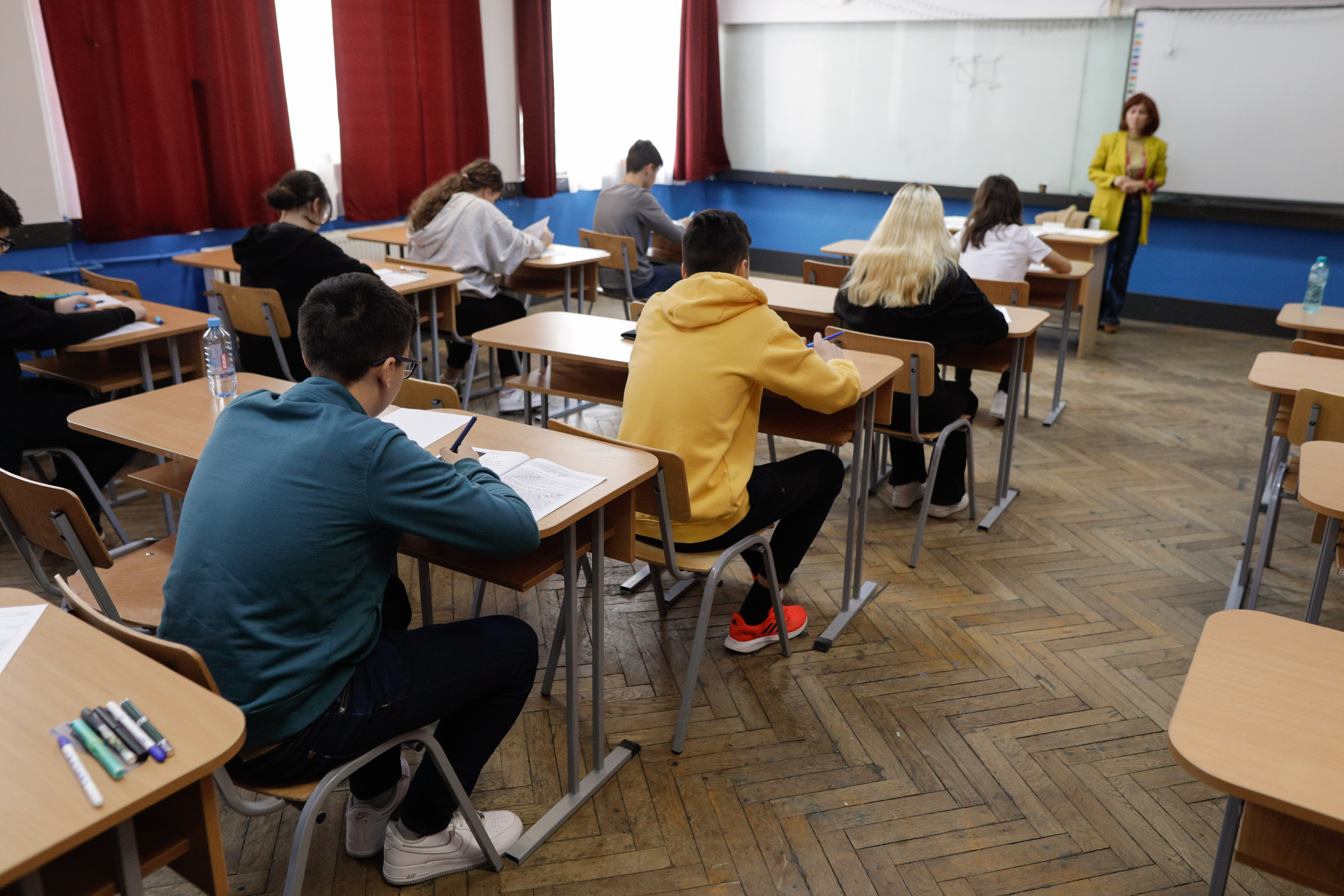 Reguli noi pentru Evaluarea Națională 2027: Sancțiuni dure pentru elevi și criterii stricte pentru profesori