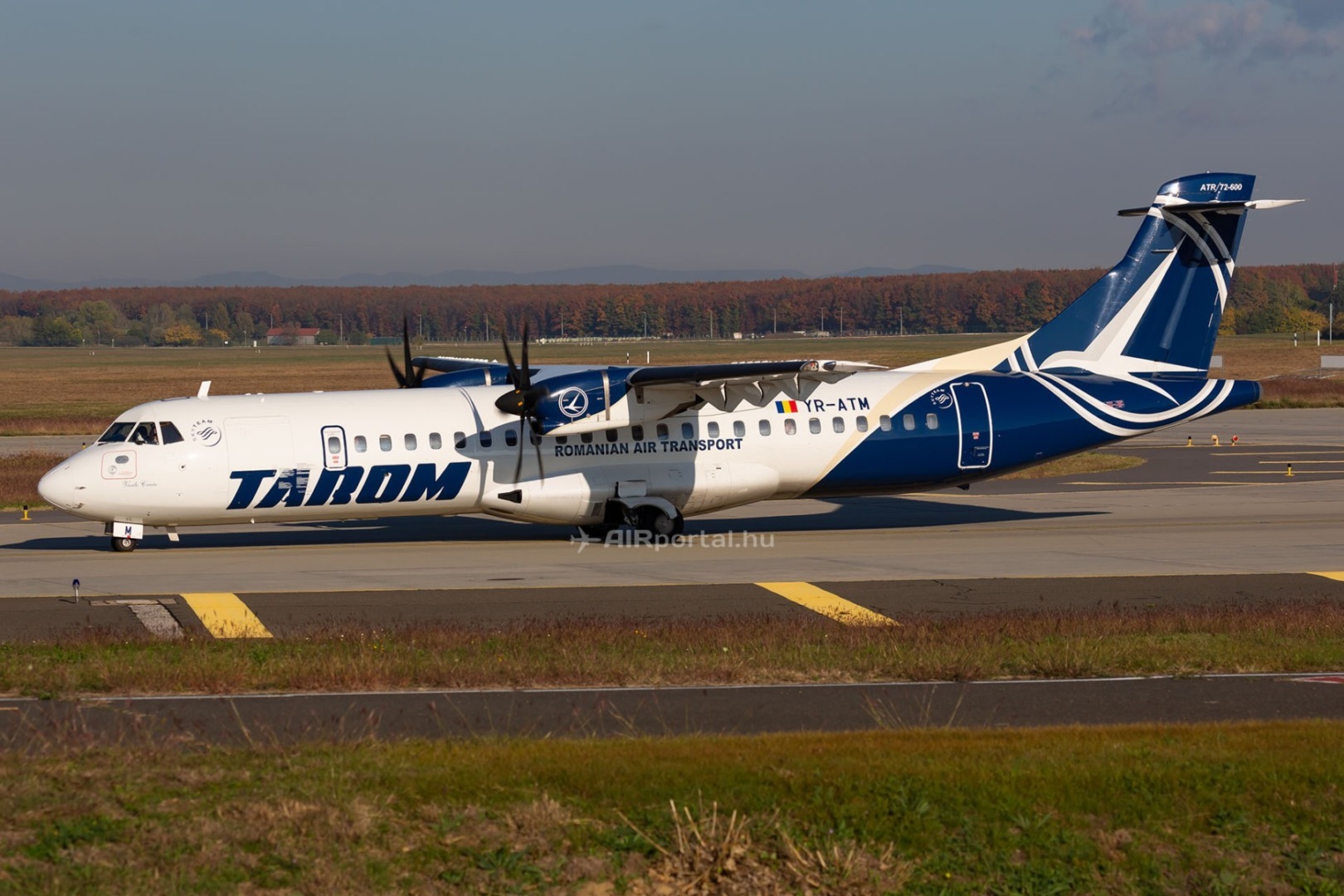 TAROM întârzie plata despăgubirilor pentru pasageri. Media este de 110 zile