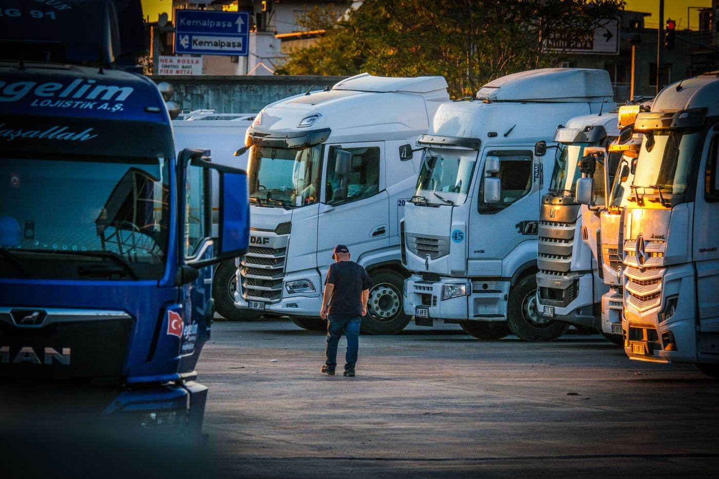 Italia: S-au încheiat blocajele rutiere din Campania, după protestele fermierilor și ale transportatorilor