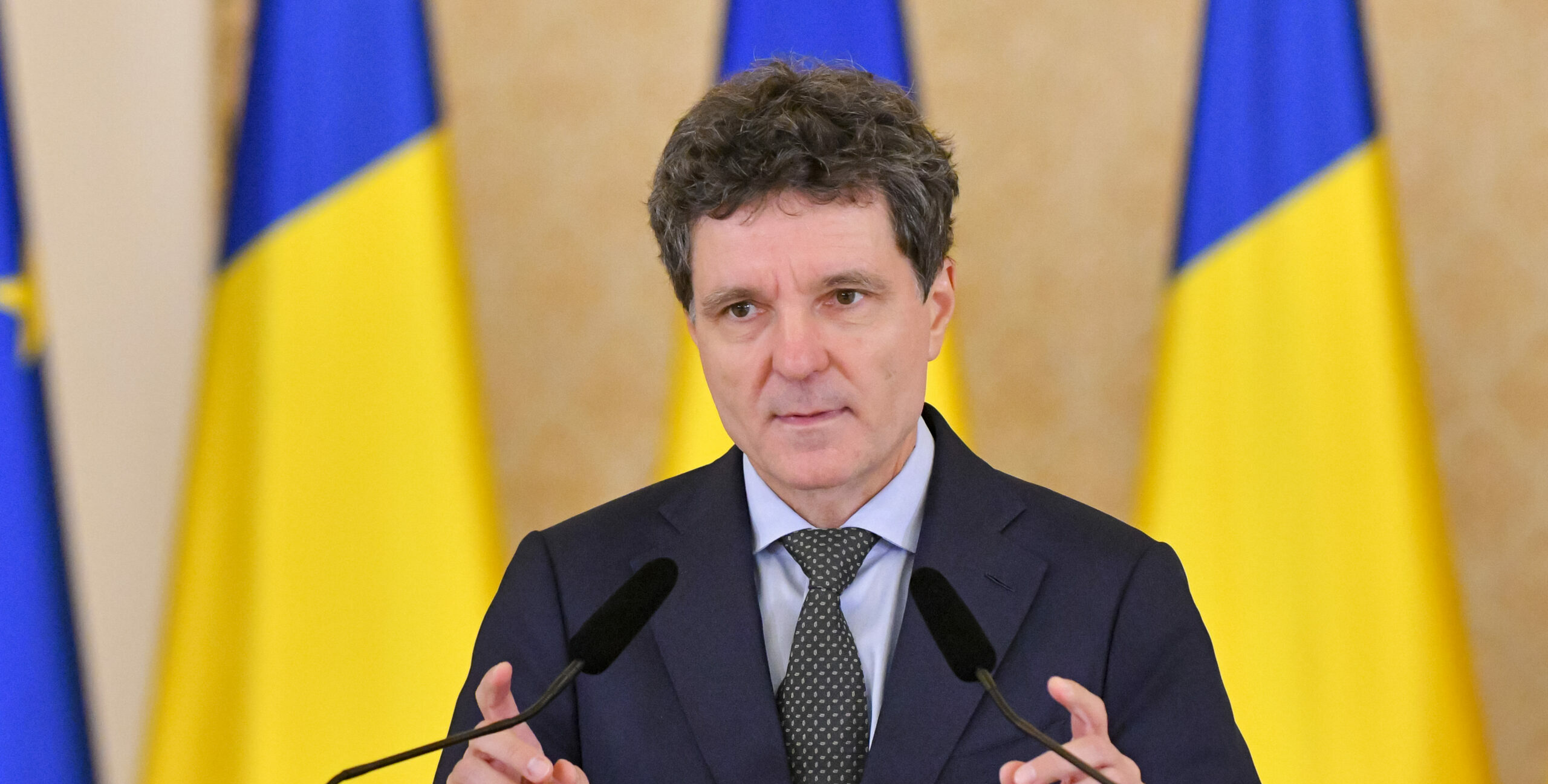 Nicușor Dan: România are nevoie de experiența tinerilor din diaspora pentru dezvoltare