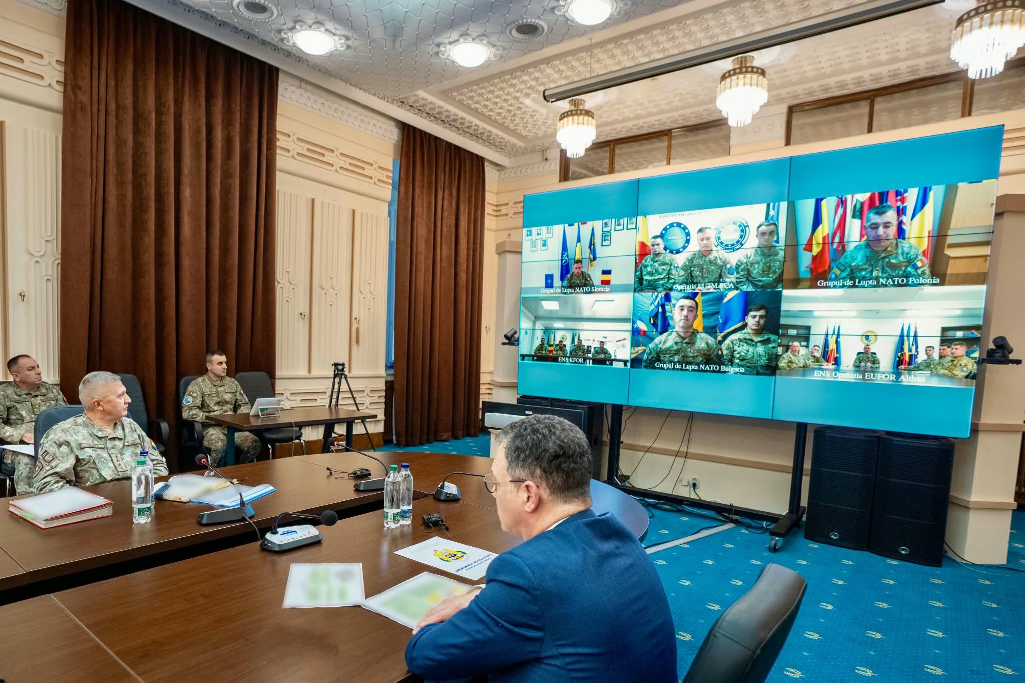 Mesajul ministrului Radu Ștefan Oprea către militarii români din misiunile internaționale înainte de Ziua Armatei