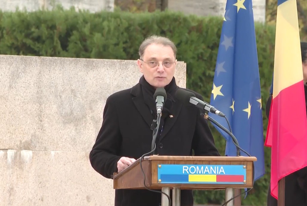 Mesajul premierului Luca Niculescu la Ziua Armatei Române: Respectul nu se limitează la ceremonii