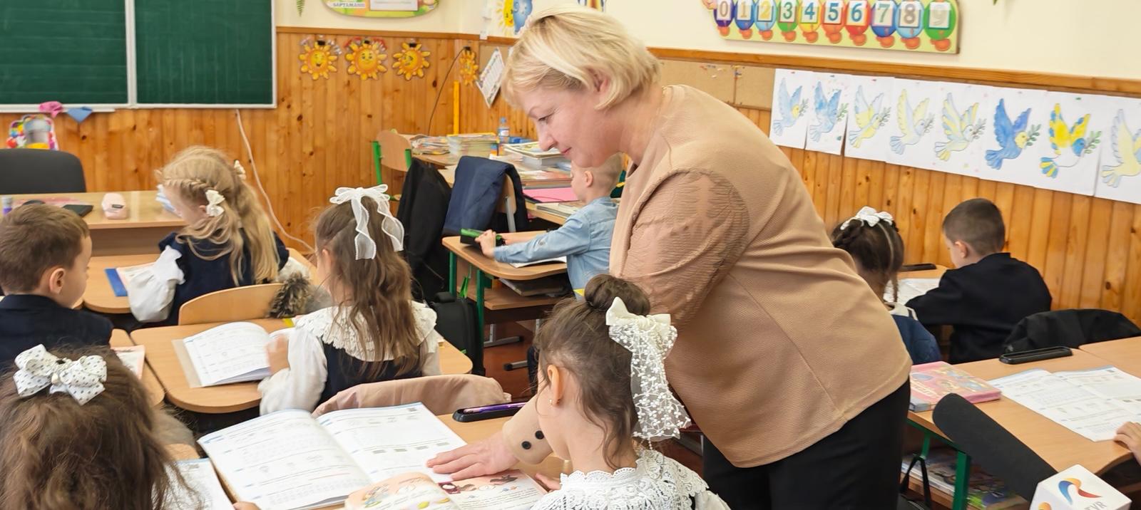 Reforma educației din Ucraina: 29 de licee românești din Cernăuți vor deveni gimnazii