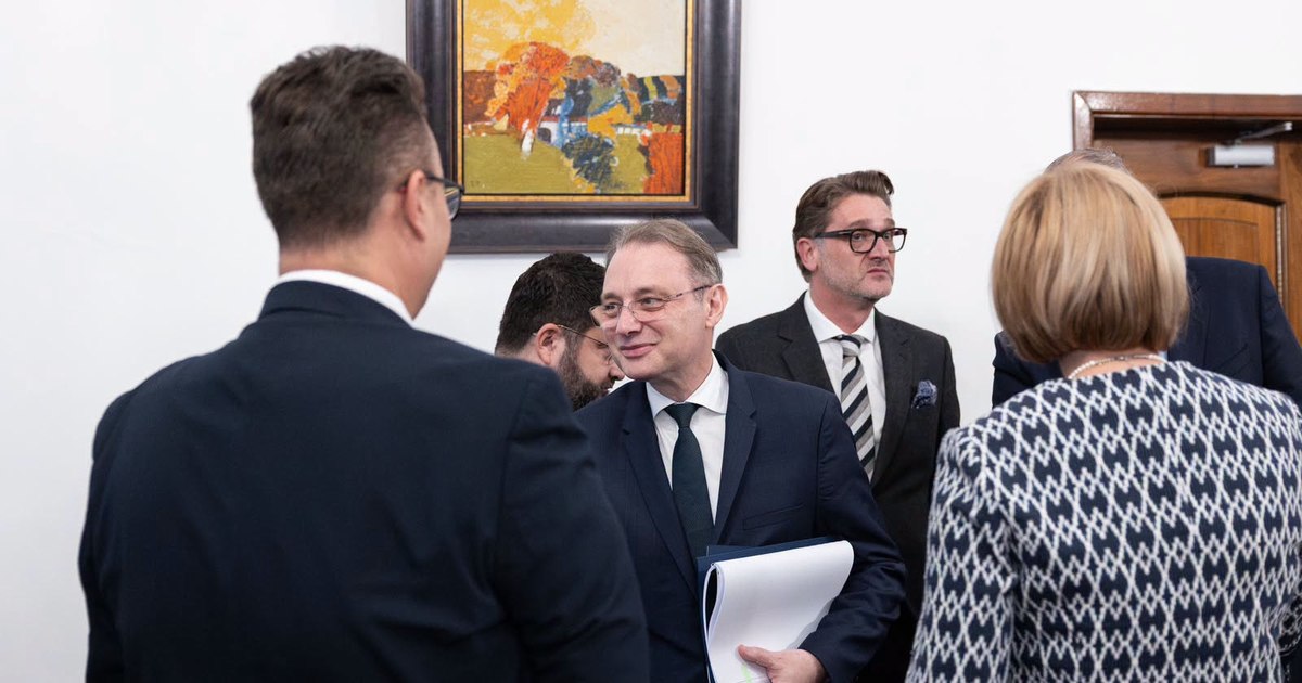 Premierul României despre unirea cu Republica Moldova: „Se va manifesta când cetățenii vor dori”