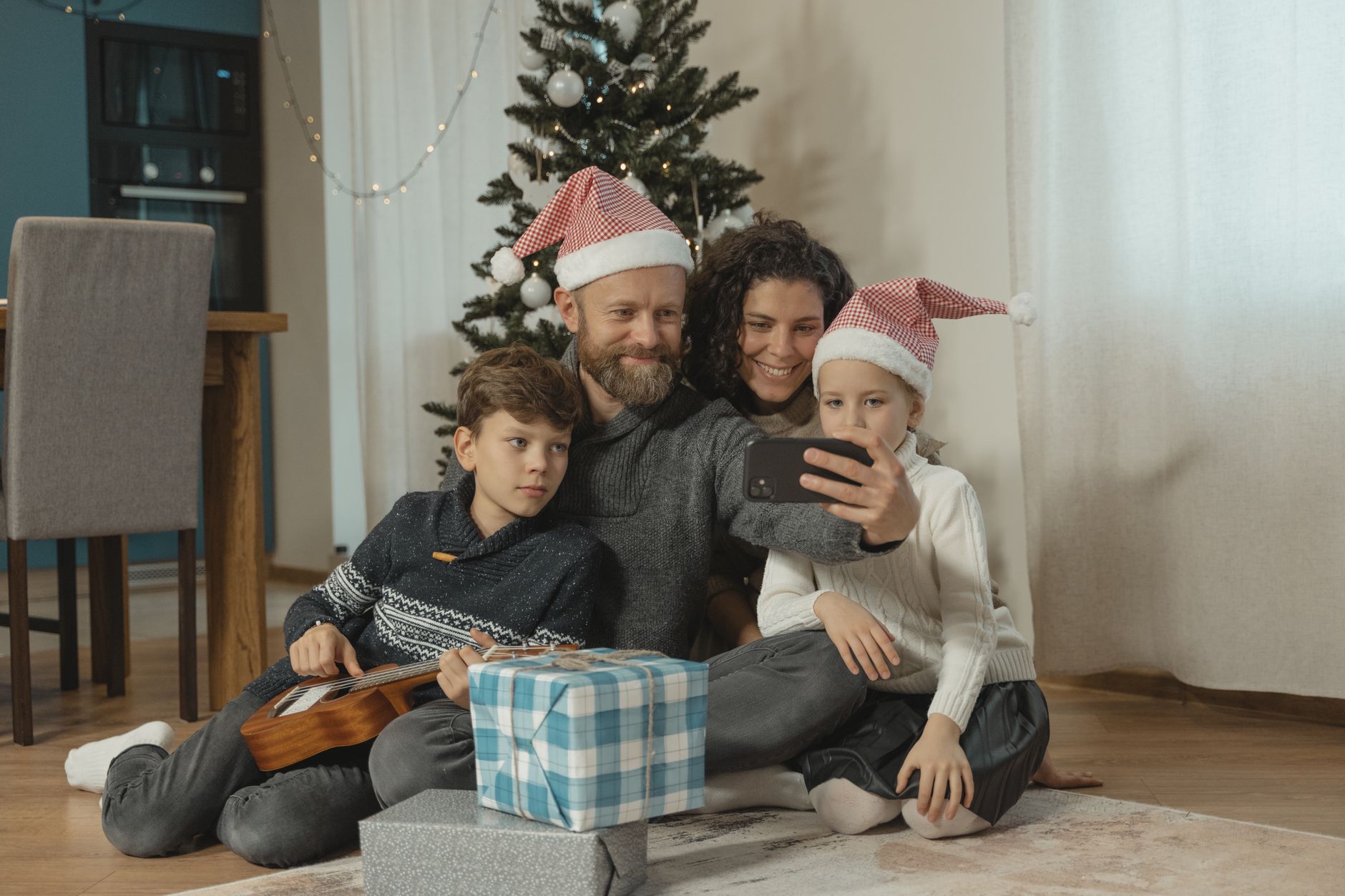 Peste jumătate dintre români au legături directe sau prin familie cu diaspora, arată un nou studiu