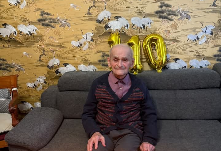 Generalul Iosif Rus, cel mai vârstnic român, a împlinit 111 ani și a fost decorat