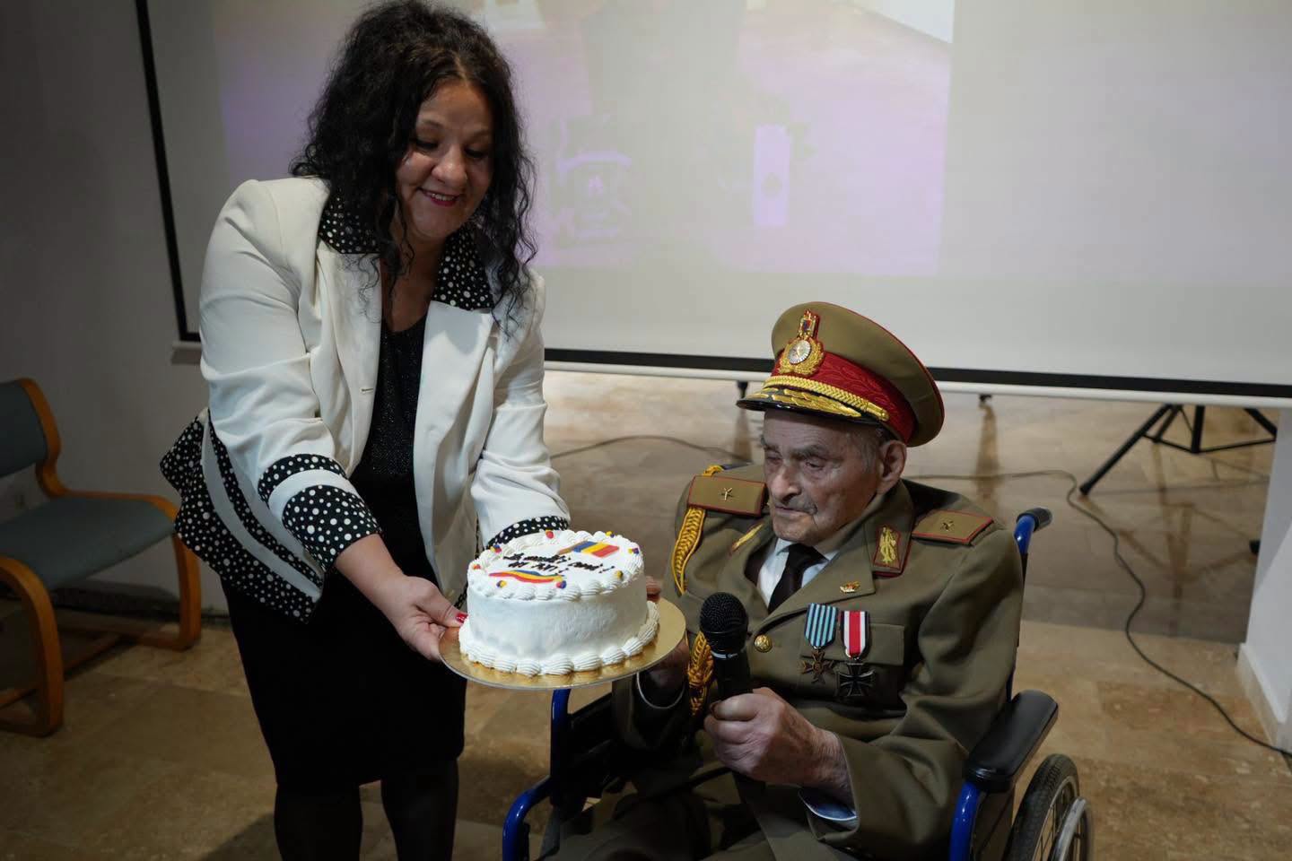 Generalul Iosif Rus a împlinit 111 ani: cel mai în vârstă om din România și veteran de război