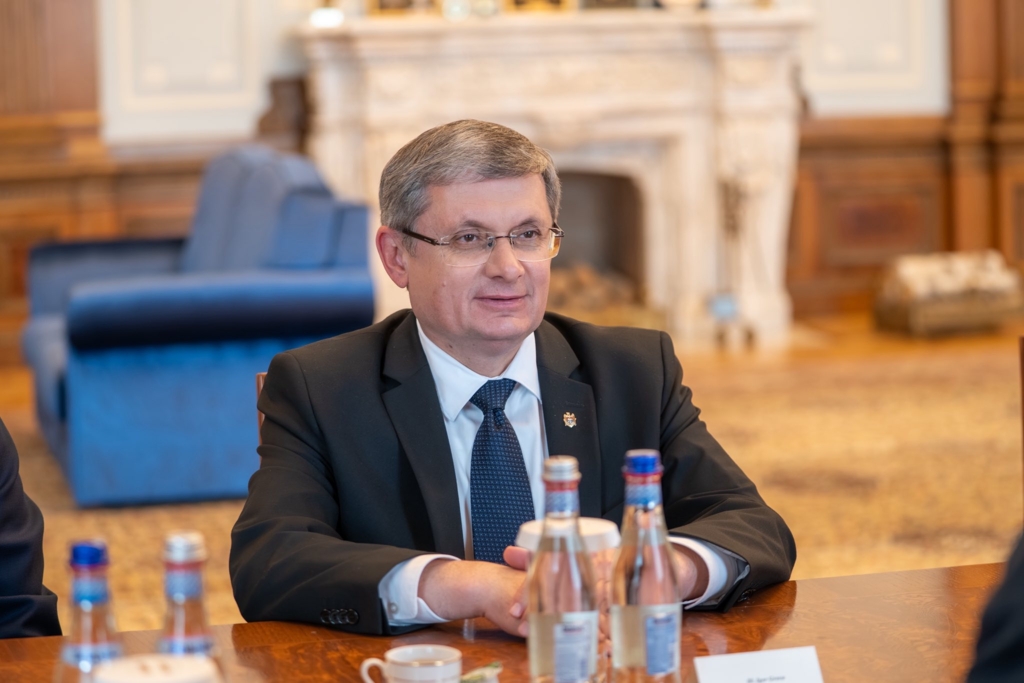 Atac cibernetic masiv în Republica Moldova: datele a 750.000 de cetățeni au fost compromise