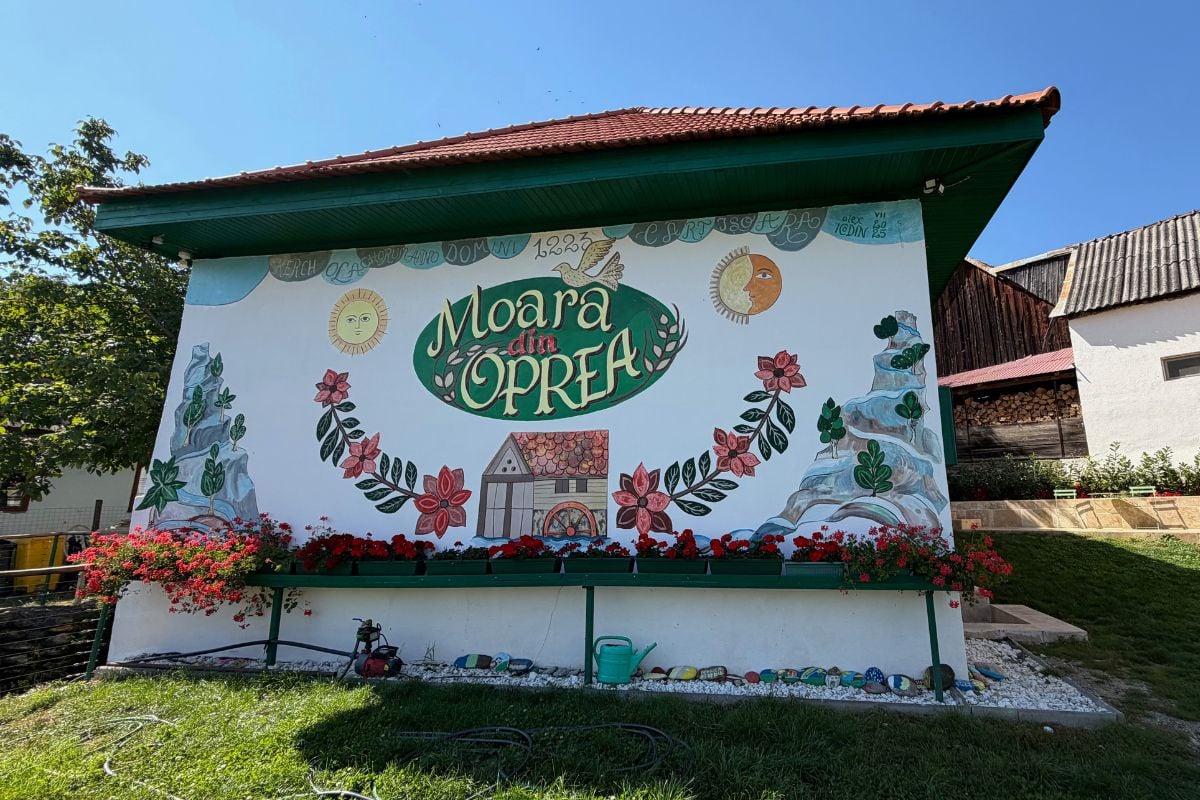 Ultima moară de pe pârâul Cârțișoara este în pericol din cauza secetei și a birocrației
