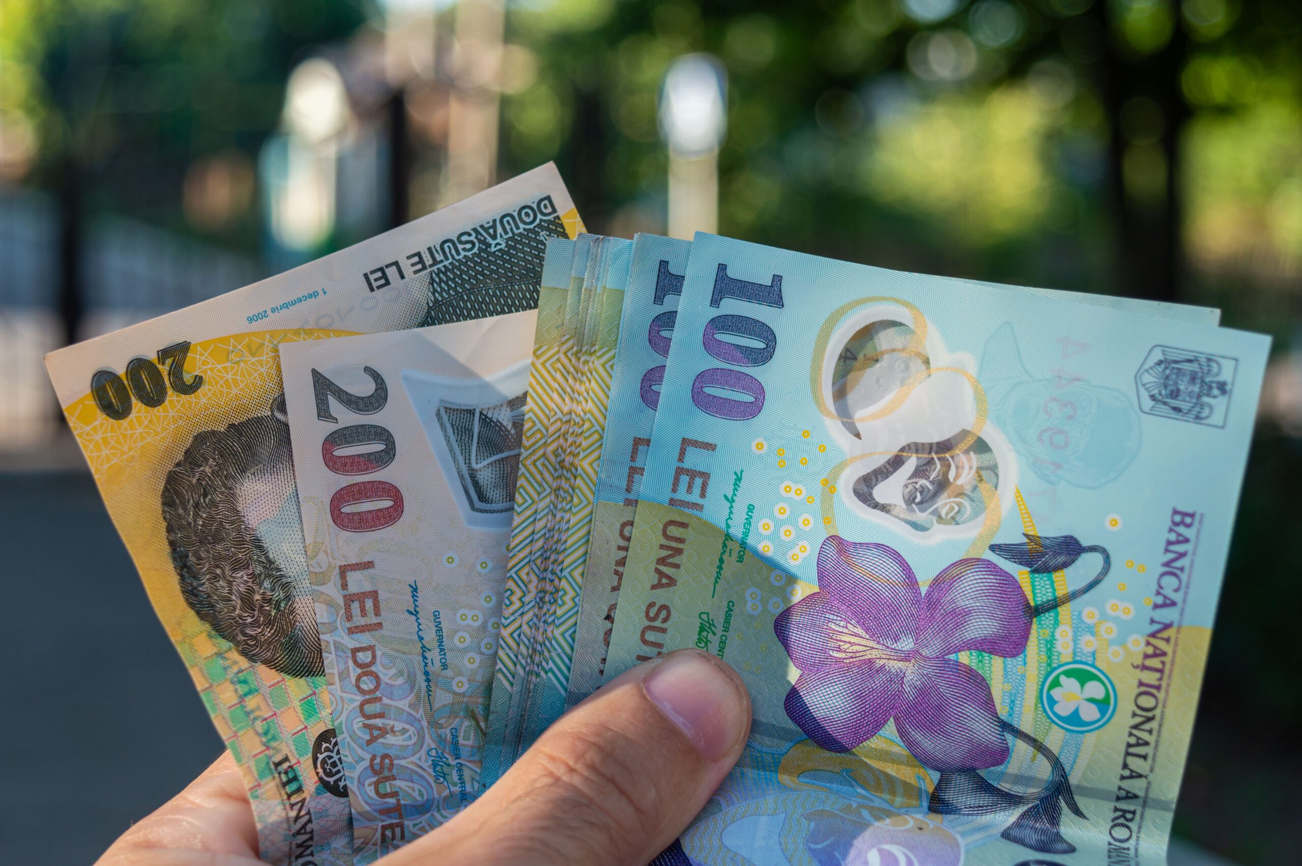 Tinerii pot beneficia de alocația de stat și după vârsta de 18 ani, sub anumite condiții