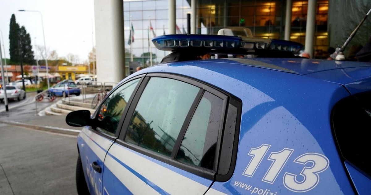 Un român stabilit în Italia a fost condamnat la doi ani de închisoare pentru violență asupra soacrei