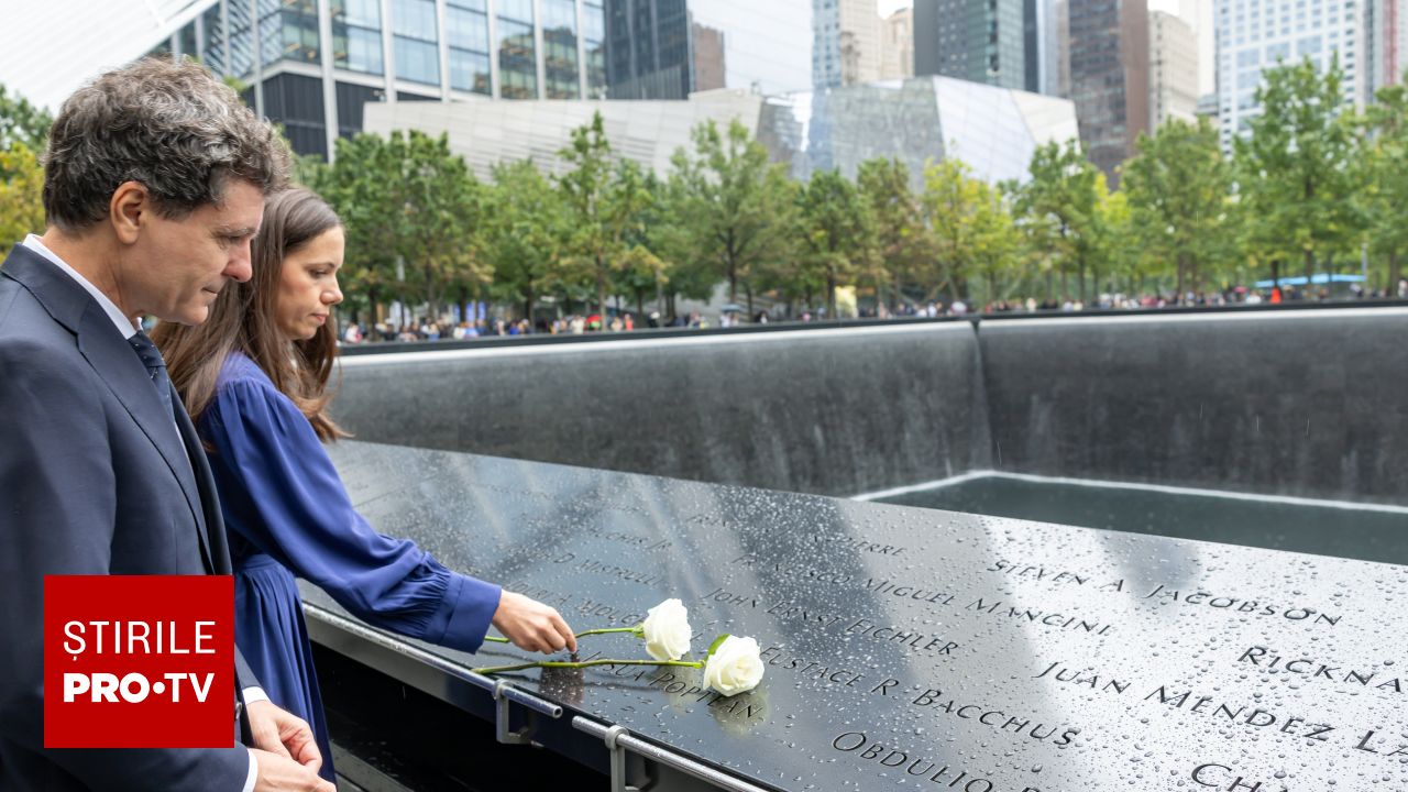 Nicușor Dan și Mirabela Grădinaru au depus flori la Memorialul 9/11 din New York
