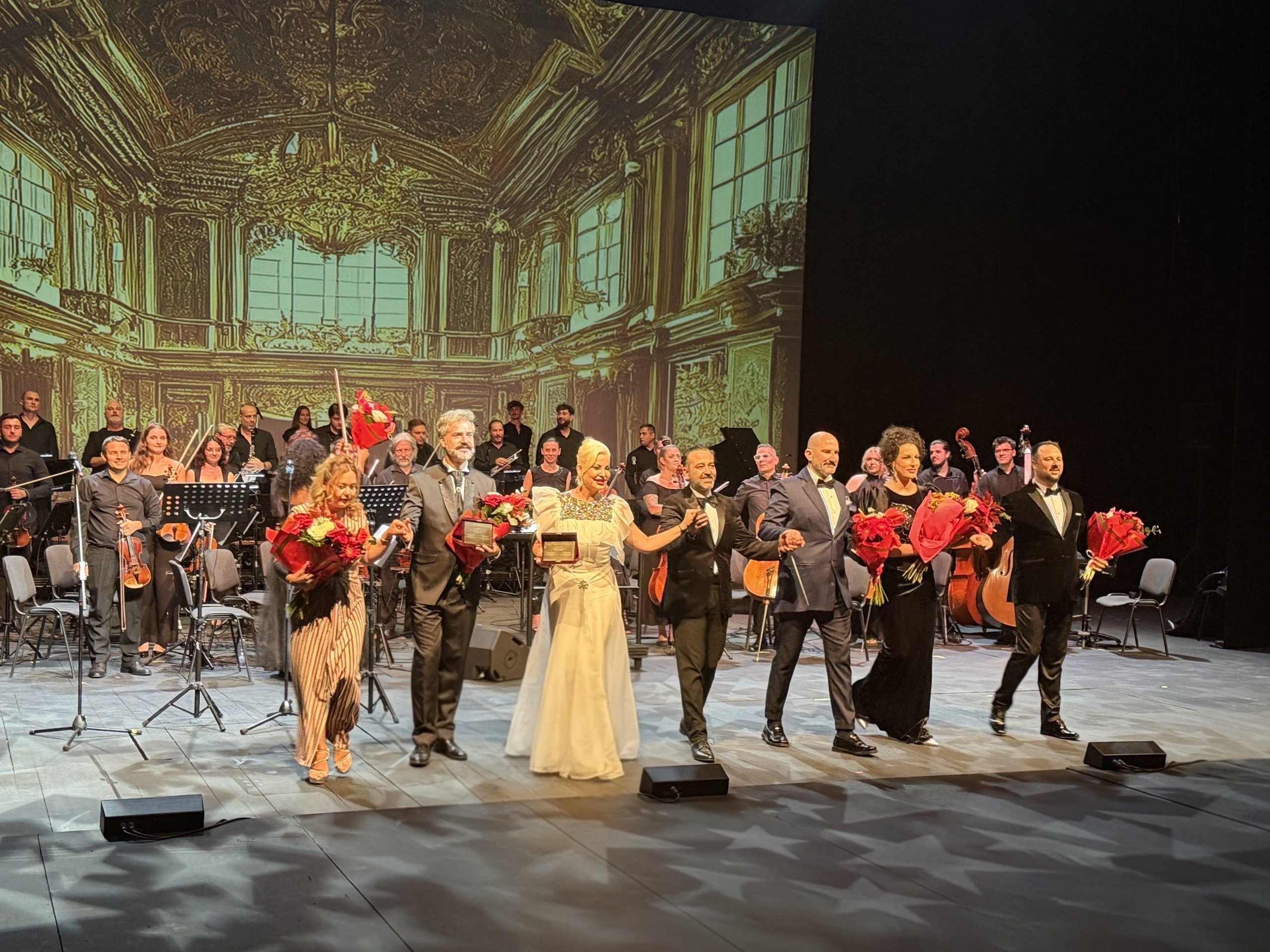 Concertul „Vocea Prieteniei” a reunit artiști din România și Albania la Teatrul de Operetă din București