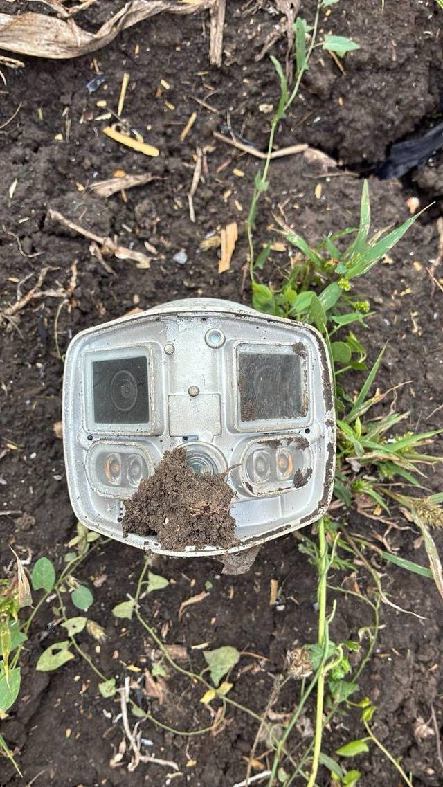 Premieră în Republica Moldova: Au fost găsite resturi de dronă rusească echipată cu cameră video