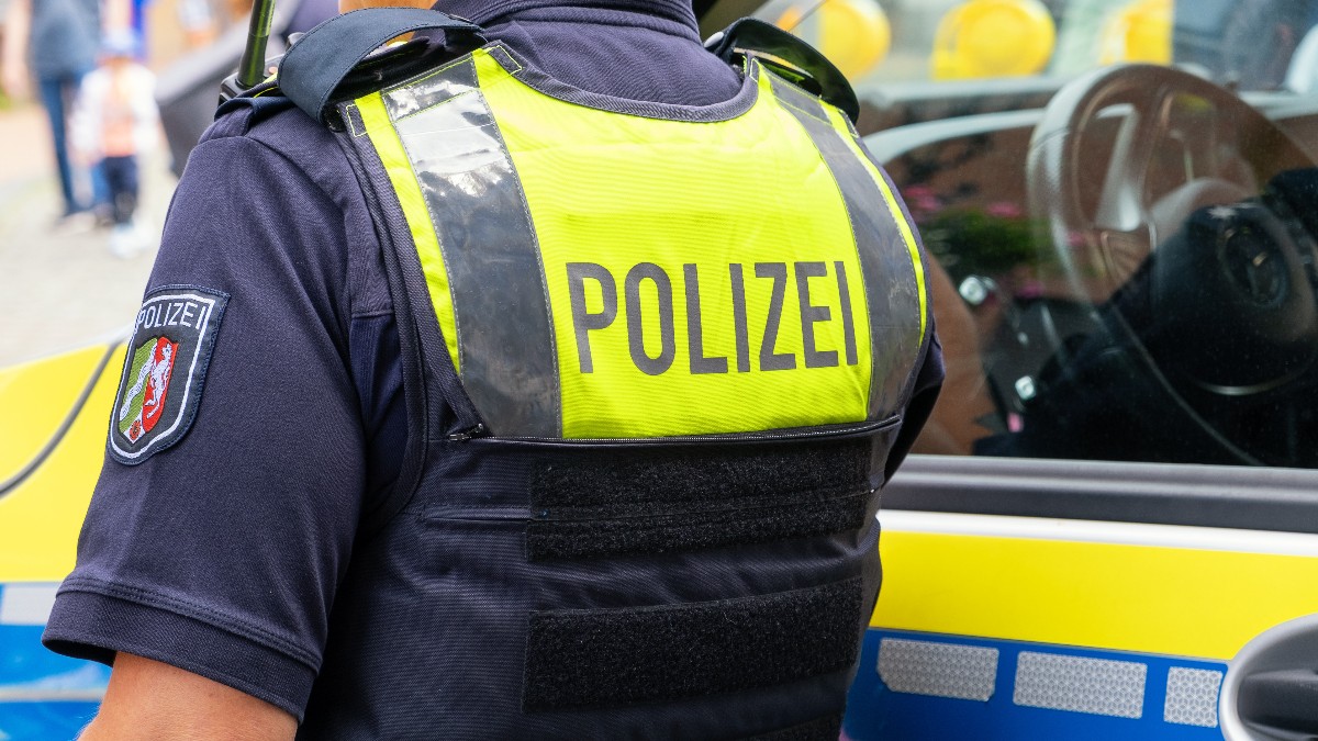 Român prins în Germania cu buletinul altei persoane pe telefon. Avea interdicție de intrare în țară
