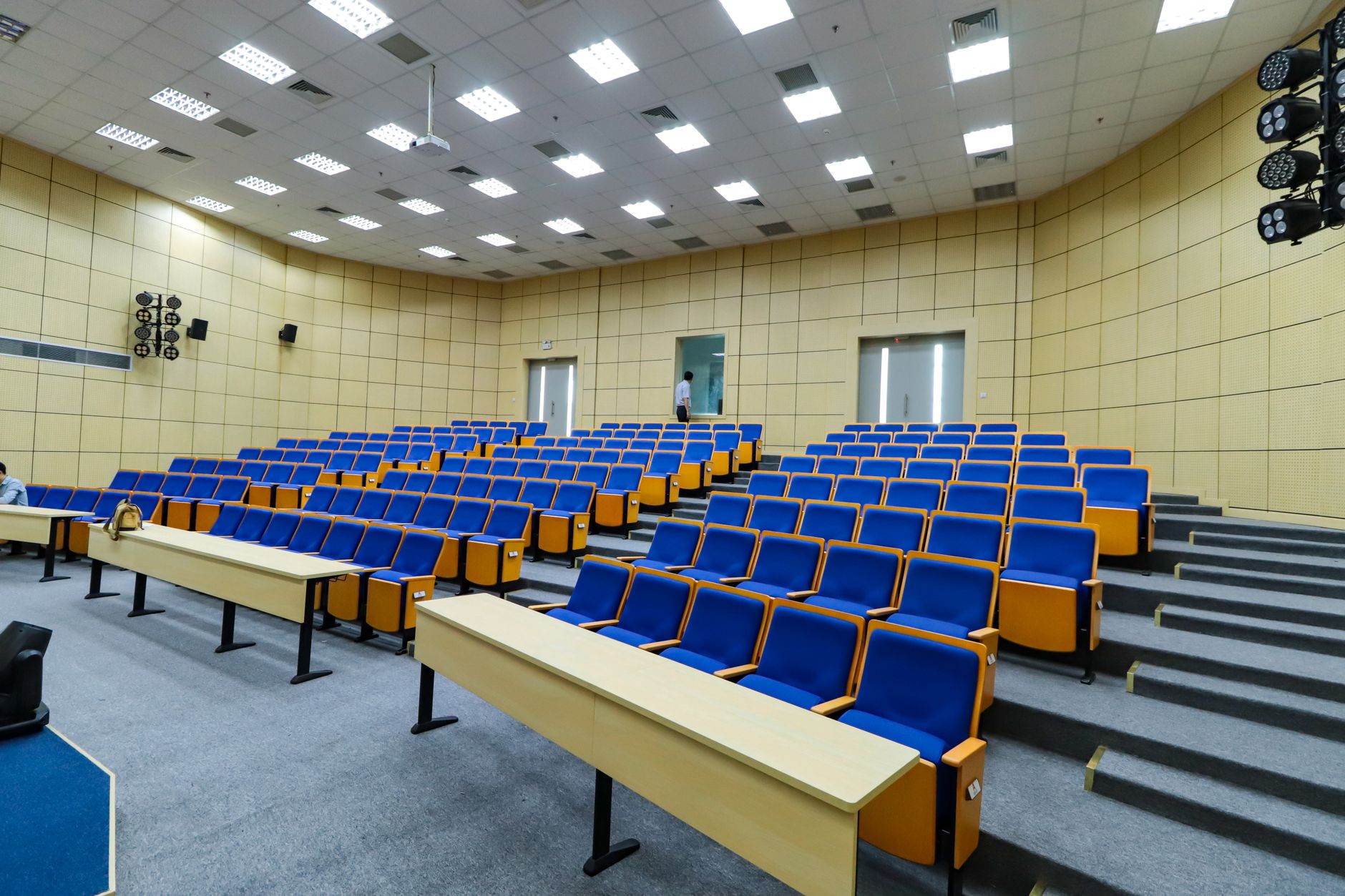 Mihai Dimian prezintă planul de reformă pentru educație în cazul în care va deveni ministru