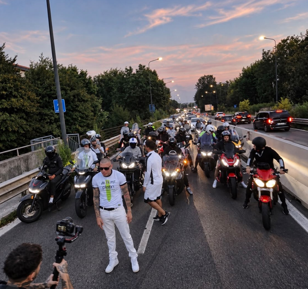 Artist moldovean de muzică trap a fost expulzat din Italia după ce a blocat o autostradă majoră