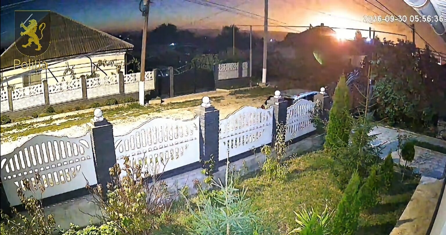 Alertă în Republica Moldova după ce o dronă a penetrat spațiul aerian și a explodat în raionul Anenii Noi