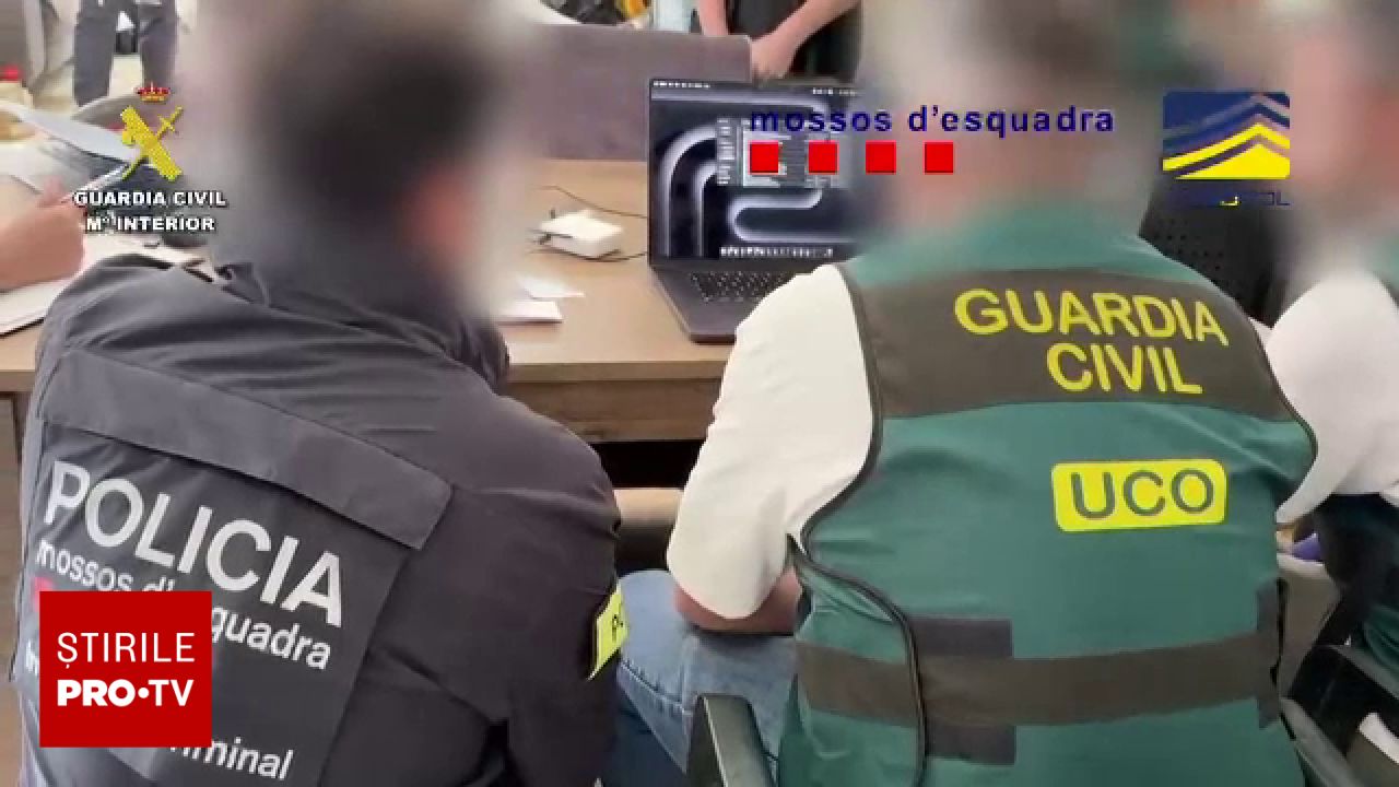 Adolescent român de 16 ani, suspectat că este lider al unei grupări internaționale de hackeri, arestat în Spania