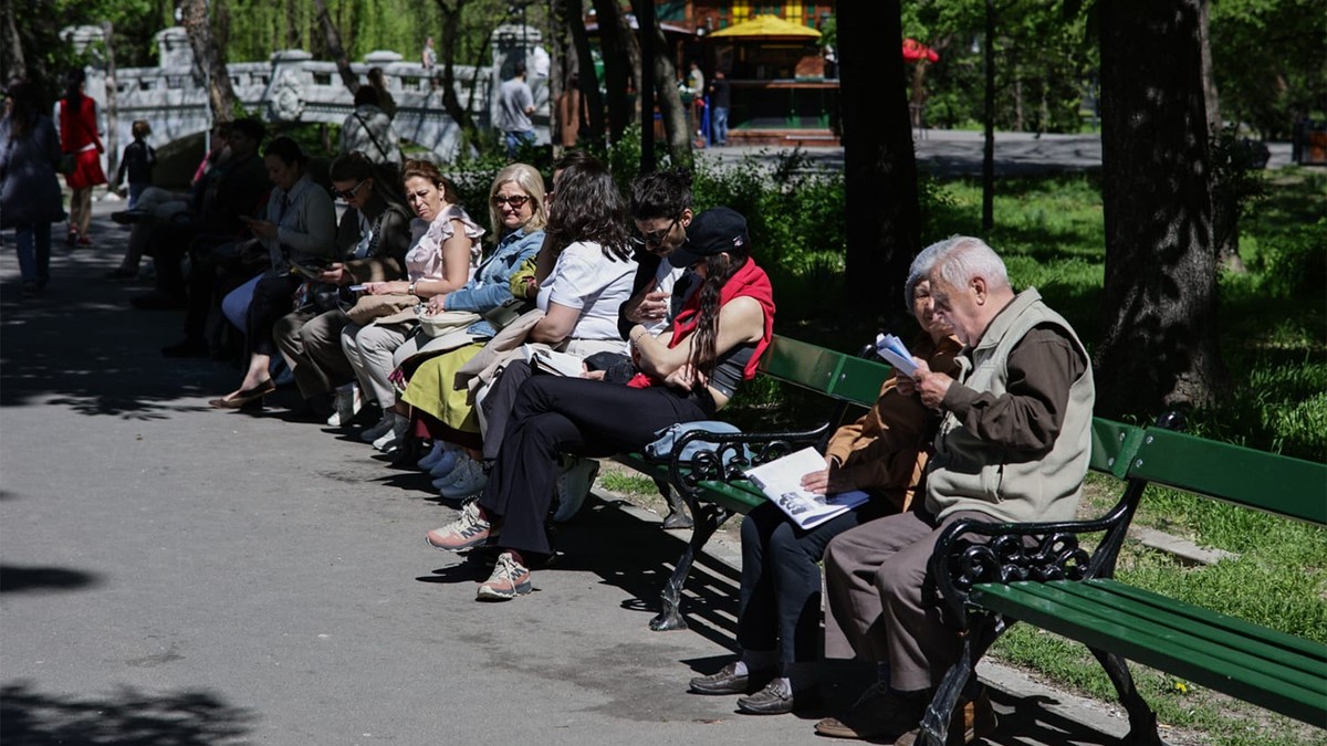 Pensionarii cu venituri mici vor primi 500 de lei suplimentari în decembrie 2026