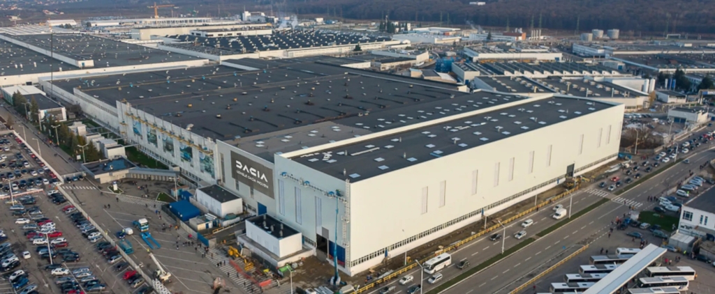 Dacia lansează un nou program de plecări voluntare pentru angajați. Vezi sumele oferite