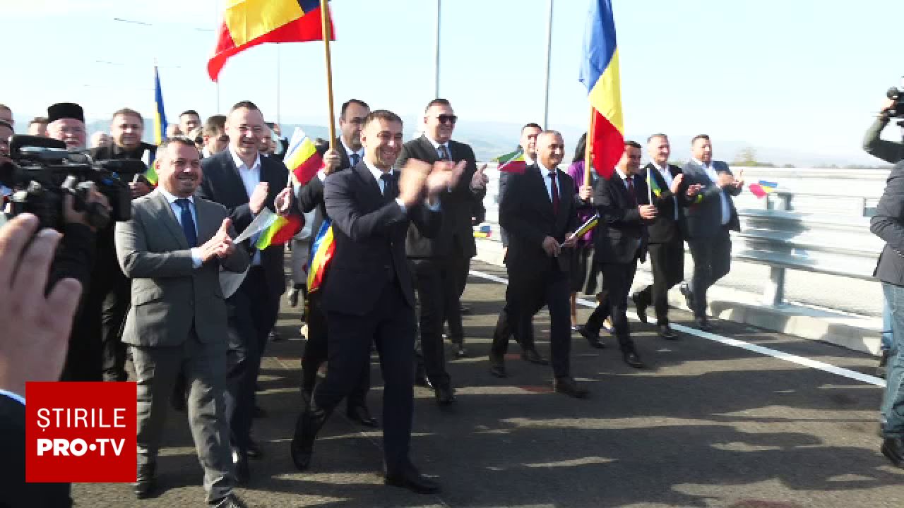 Moment istoric la granița cu Ucraina: a fost inaugurat noul pod care unește comunitățile românești