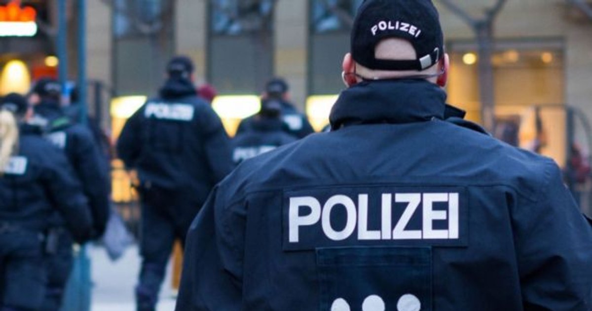 Bani din spargeri în Germania transformați în mașini de lux și proprietăți în România de o grupare de români