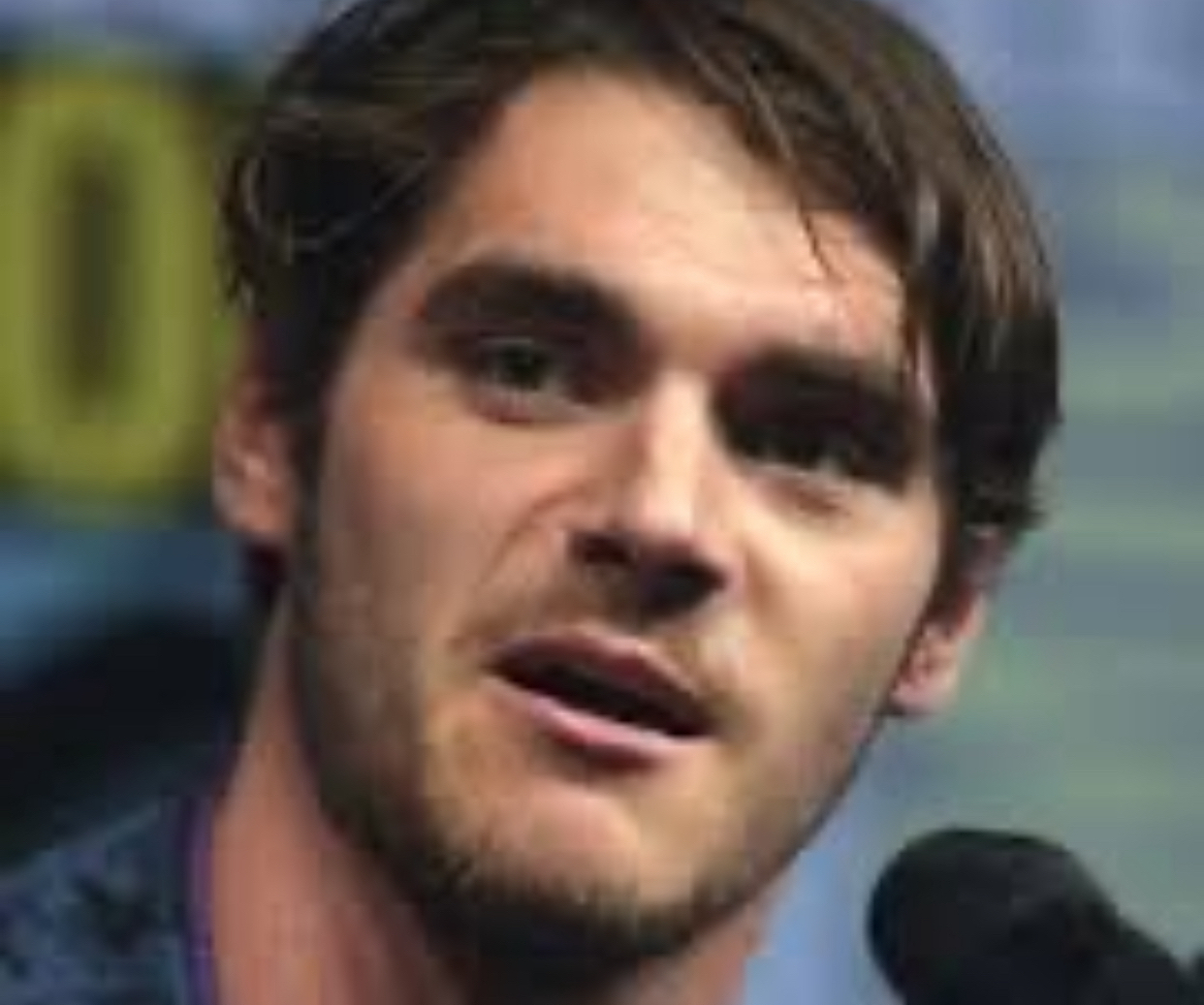 Actorul RJ Mitte, cunoscut din serialul Breaking Bad, a murit la vârsta de 34 de ani
